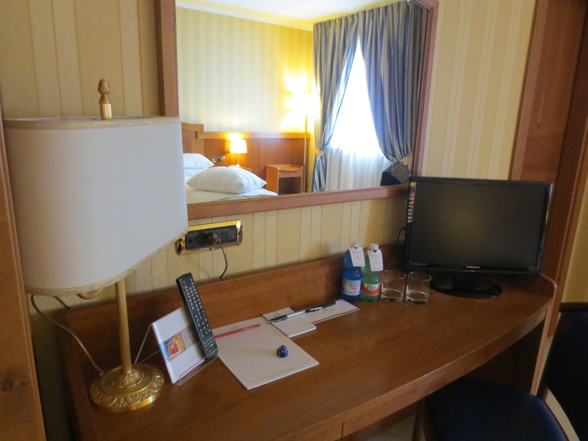 Hotel Joyfull Napoli Eksteriør billede