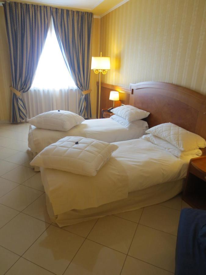 Hotel Joyfull Napoli Eksteriør billede