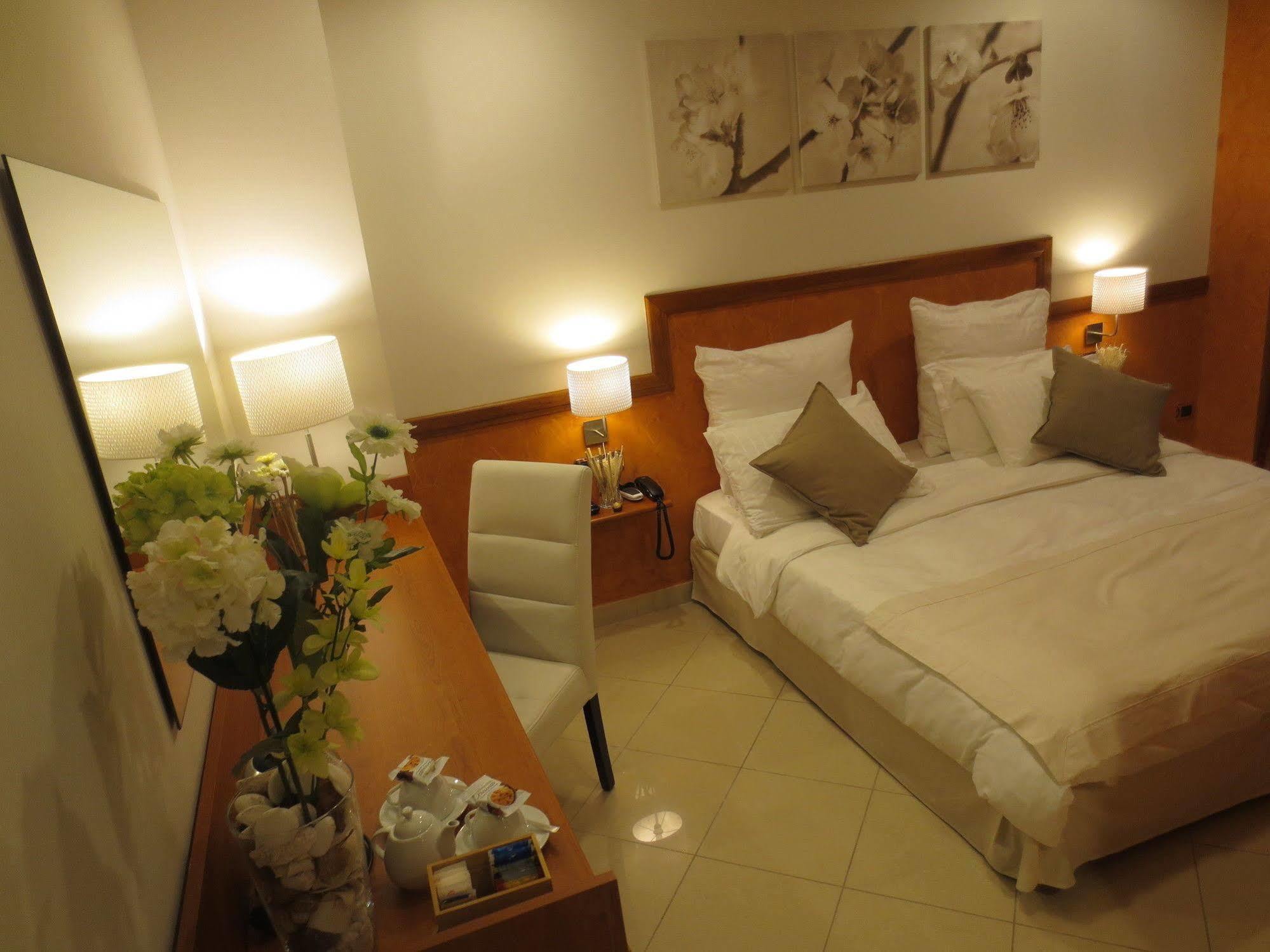 Hotel Joyfull Napoli Eksteriør billede