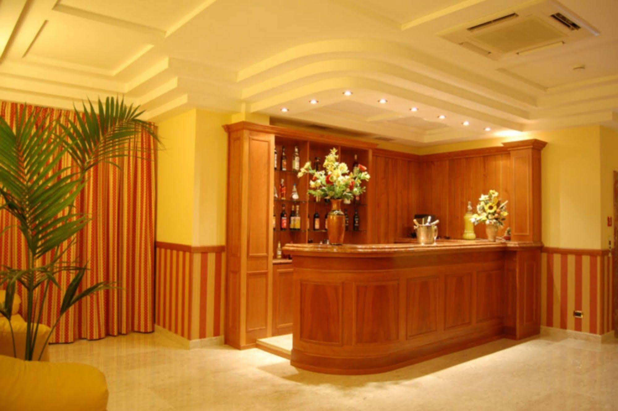 Hotel Joyfull Napoli Interiør billede